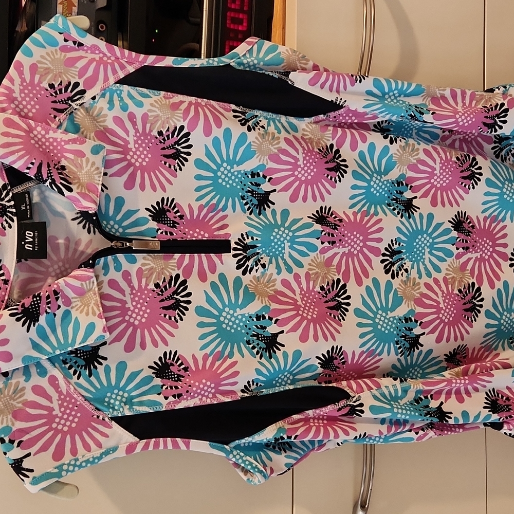 N'Vo top sleeveless